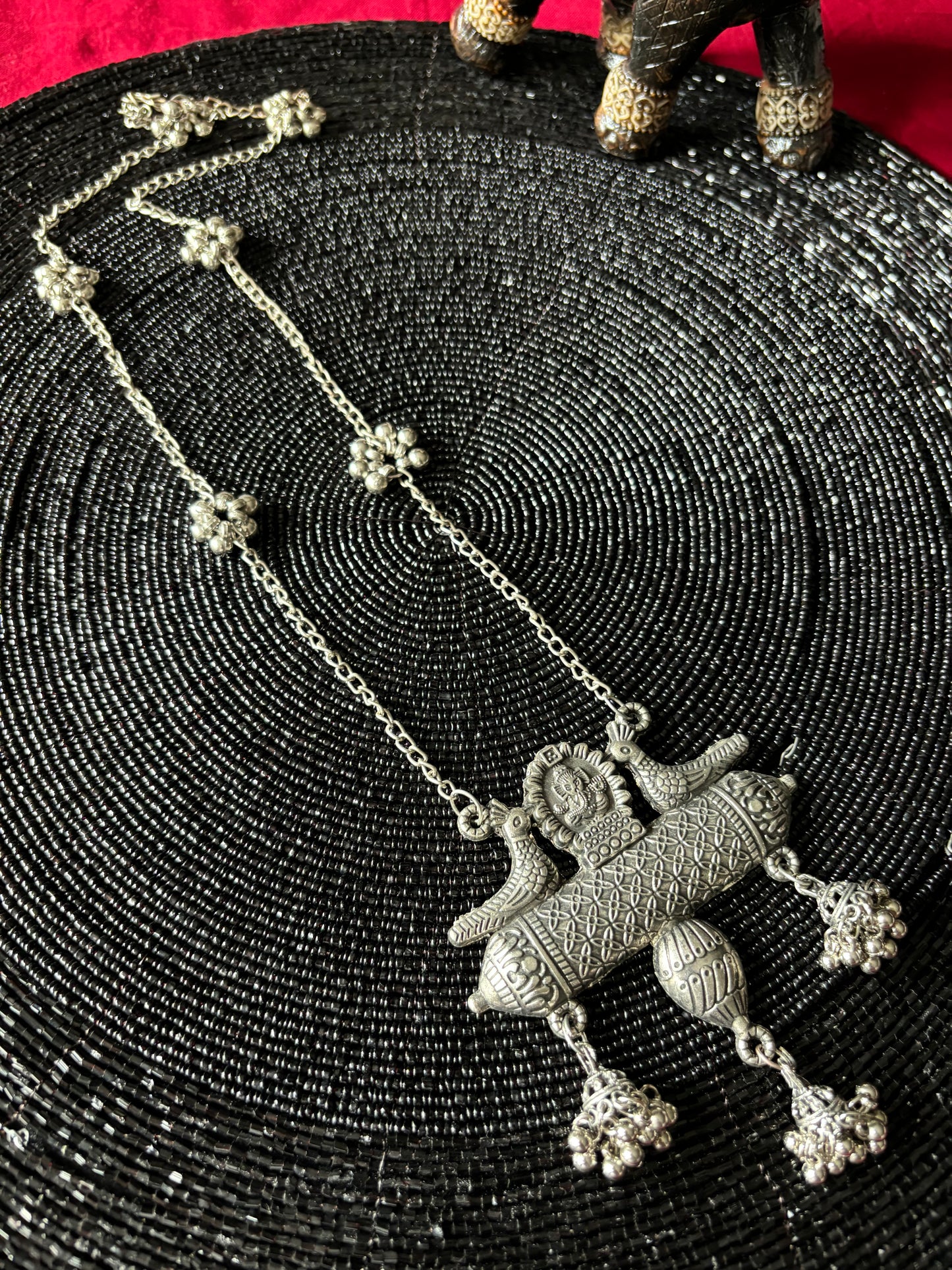 Ketten - oxidized long necklace with peacock and Ganehsa pendent